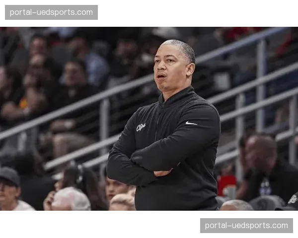 快船泰伦卢战术调整智慧，五小阵容提速应对现代篮球